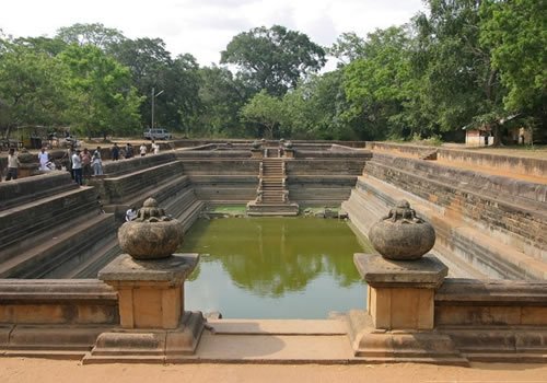 anuradhapura-1.jpg