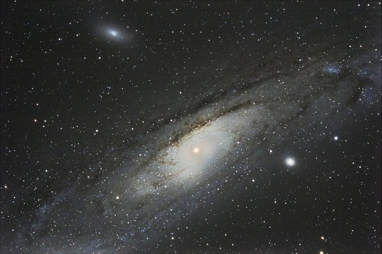 andromeda-3009853_1280.jpg