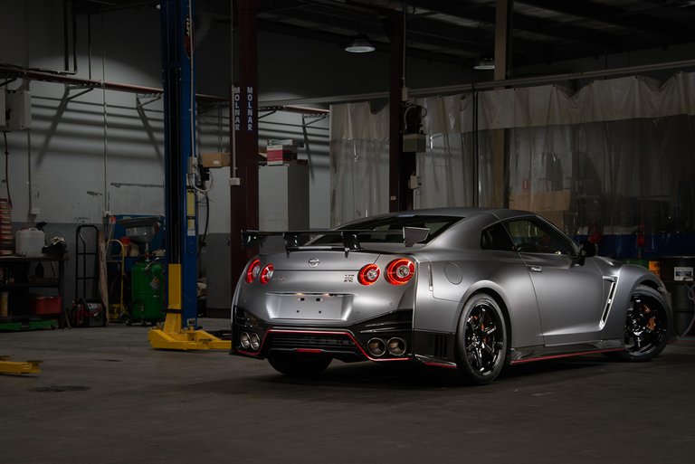 Grey GTR Nismo Lo Res_2.jpg