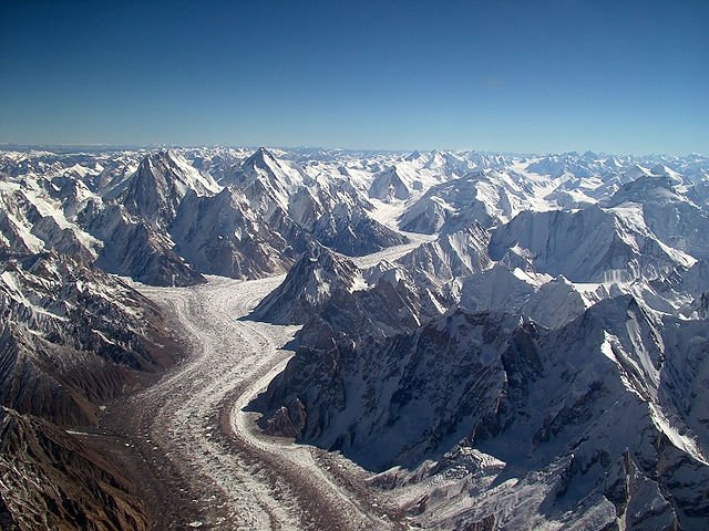 640px-Baltoro_glacier_from_air-1.jpg