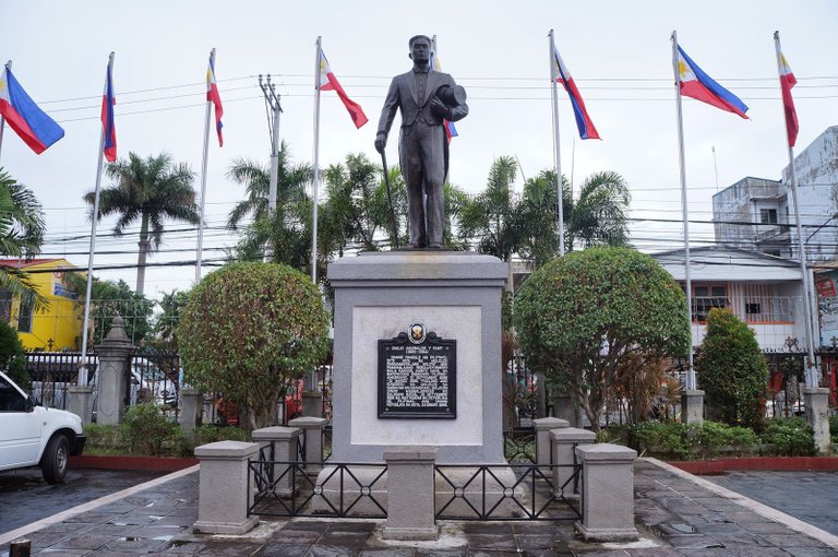 Vamos a Malolos Emilio Aguinaldo Monument.JPG