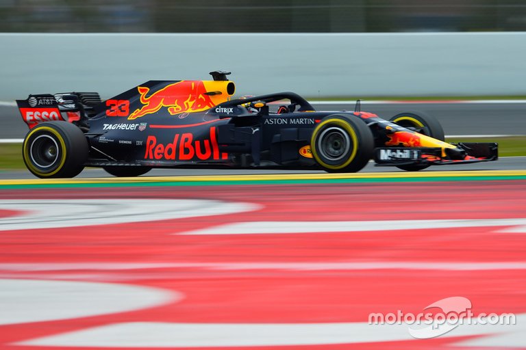 f1-barcelona-february-testing-2018-max-verstappen-red-bull-racing-rb14.jpg