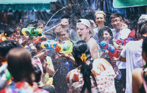 Songkran-festival-Khao-San-Road_NattapolStudiO_Shutterstock.com_.jpg