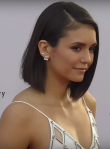 220px-Nina_Dobrev_at_The_Promise_Premiere_in_April_2017_01.png