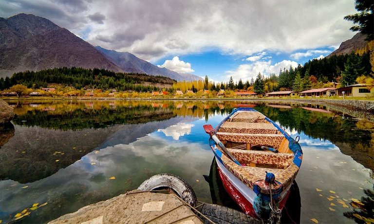 Shangrilla_Resort_Skardu.jpg