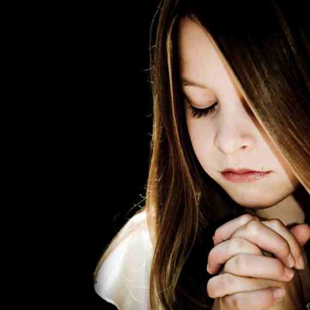 girl-praying-636x636.jpg