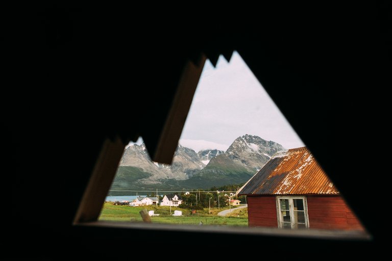 windows view lyngen.jpg