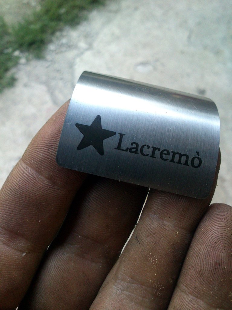 lacremo_brand_02.jpg