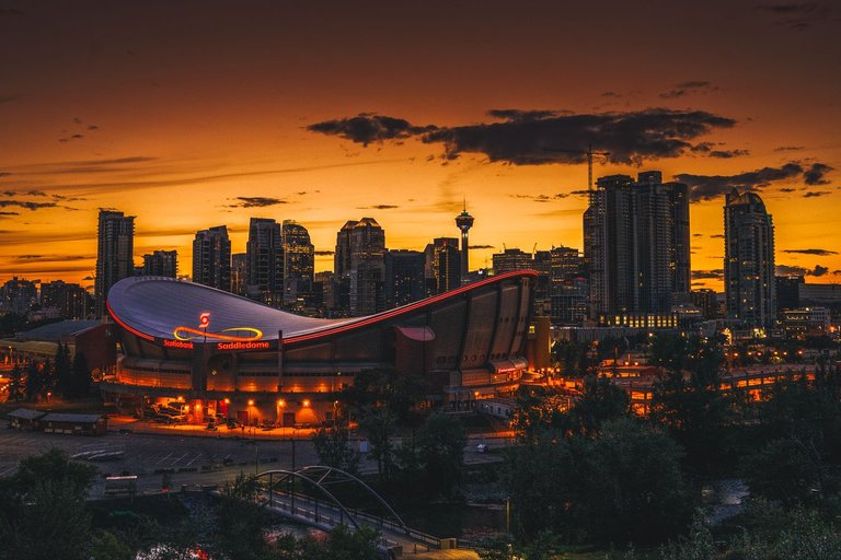 Downtown-Calgary-Sunset.jpg