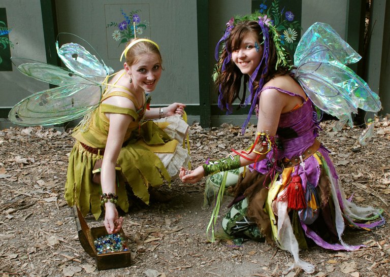 fairy-962574_1920.jpg