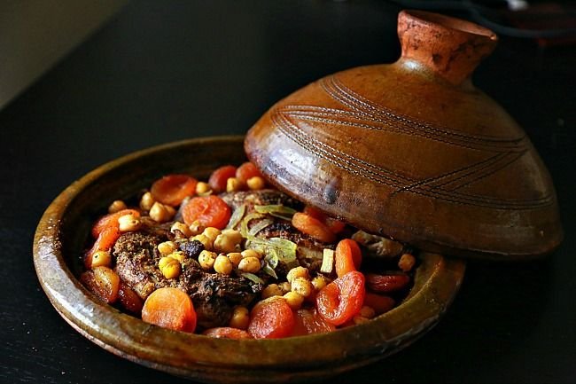 Chicken-and-Dried-Apricots-Morrocan-Tajine-2-edited-for-360-mom-.jpg