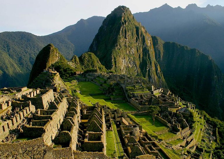 Machu-Picchu_General-view-of-the-ancient-city_433.jpg