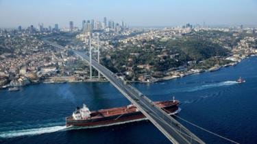 _87101884_turkey_bosphorus.jpg