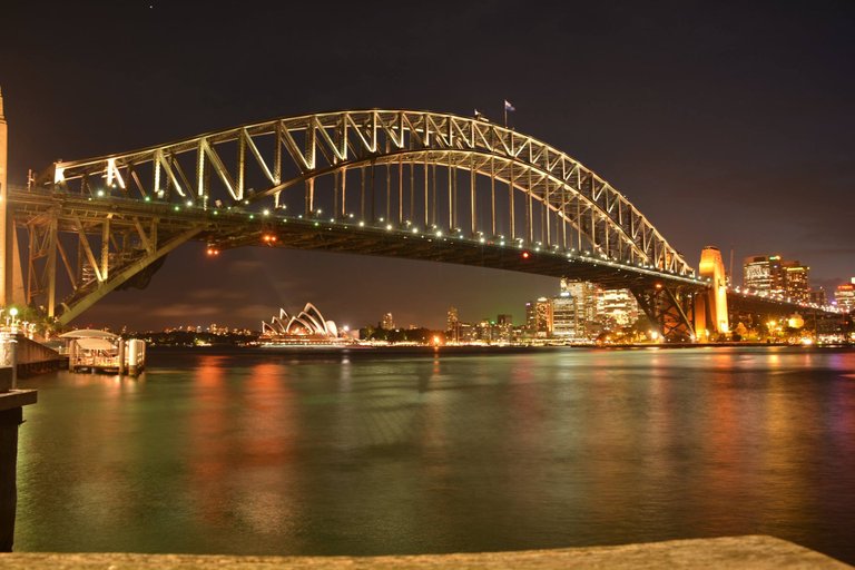 sydney harbor bridge.jpg