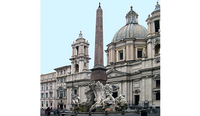 3 - chiesa e fontana.jpg