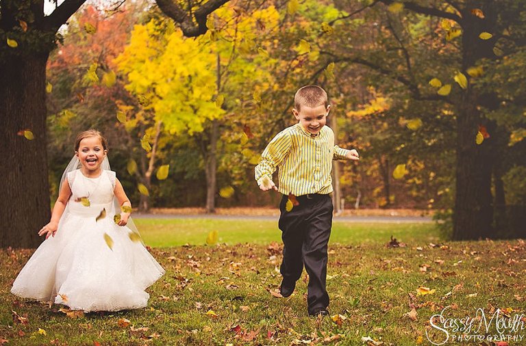 This-adorable-5-year-old-girl-asked-for-to-marry-with-her-best-friend-before-a-complicated-surgery-5a056c3002727__880.jpg