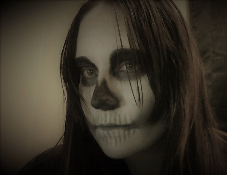 me-halloween-skull-2017.jpg