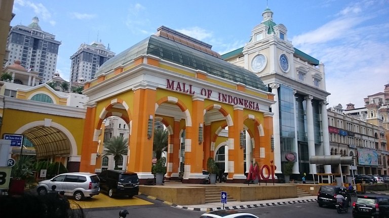 mall-of-indonesia-950613_960_720.jpg