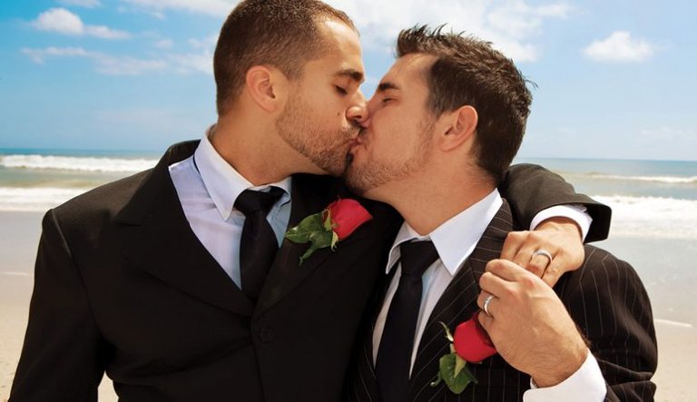 gay-wedding-stock-780x450.jpg