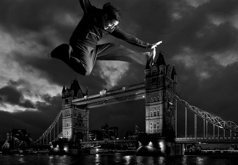 2-London Maxi Parkour by Rod.Crisafulli.jpg