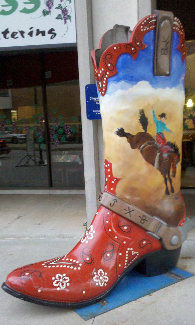 GiantCowboyBoot.jpg