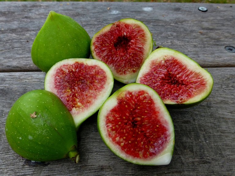 Figs-Ripe-Fruit.jpg