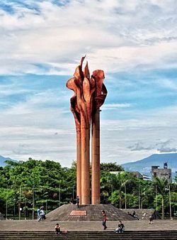 250px-Monumen_Bandung_lautan_api.jpg