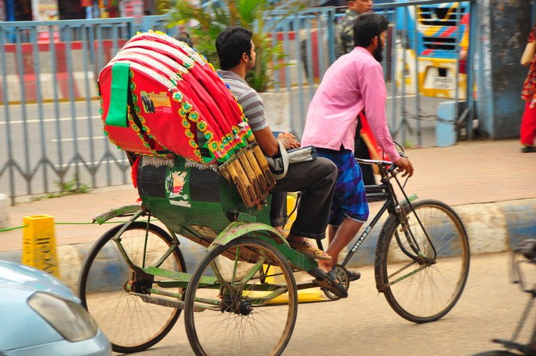 dhaka__s_cycle_rickshaw_by_kukurikurikurap.jpg