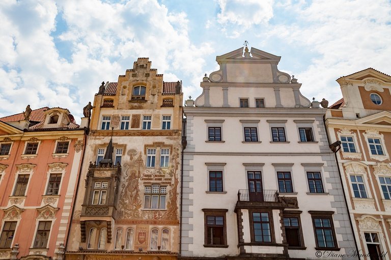 prague buildings2.jpg