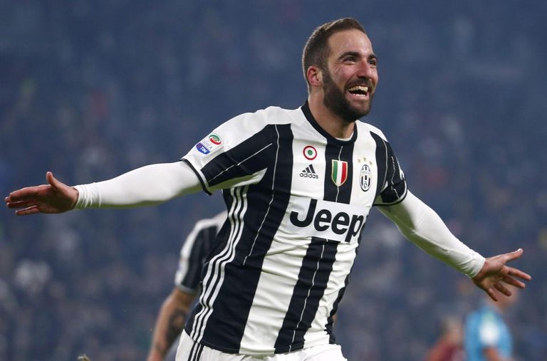 higuain3.jpg