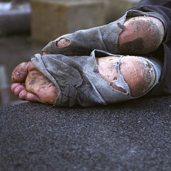 homeless-feet-7805.jpg