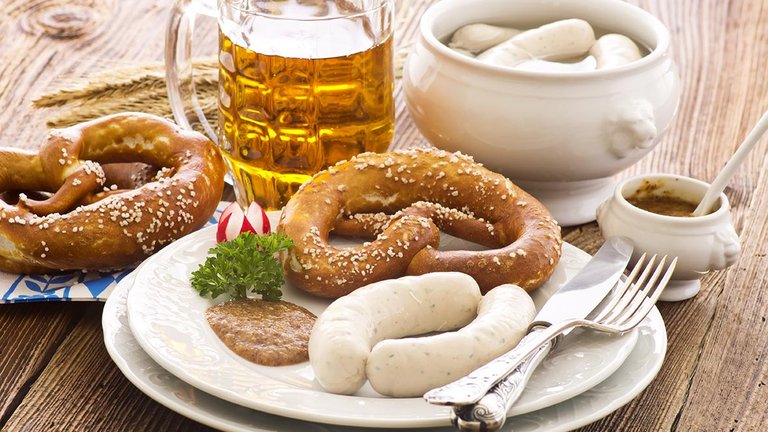 6360544275745188831012910425_traditional-german-food.jpg