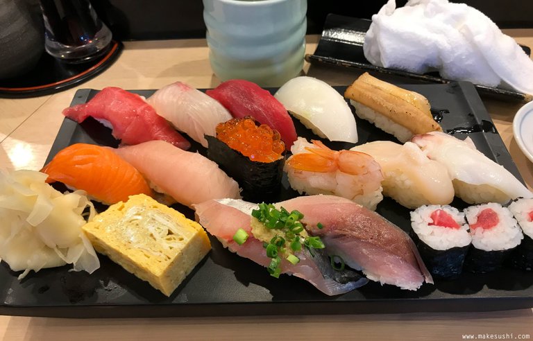 mid-level-sushi-in-tokyo.jpg