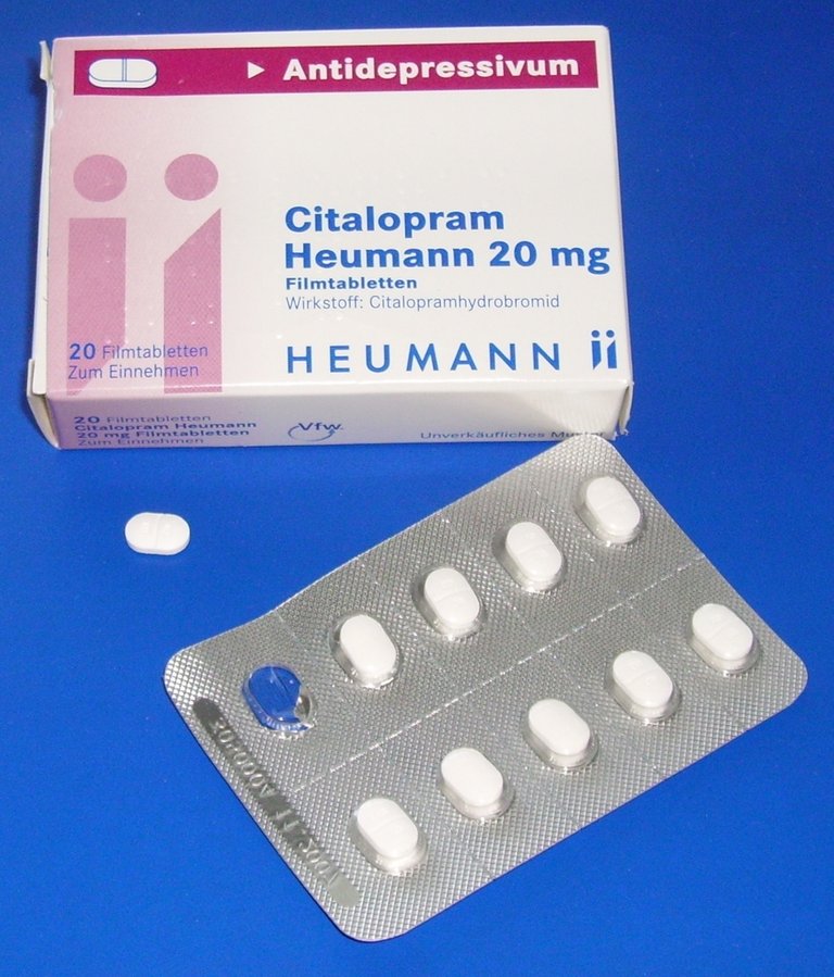 Citalopram_film-coated_tablets.jpg