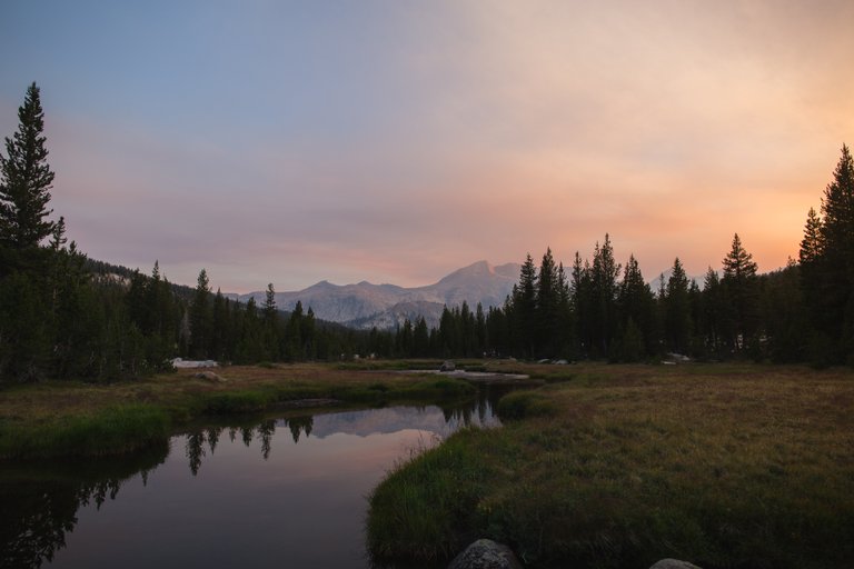 Yosemite Sunset 1-127.jpg