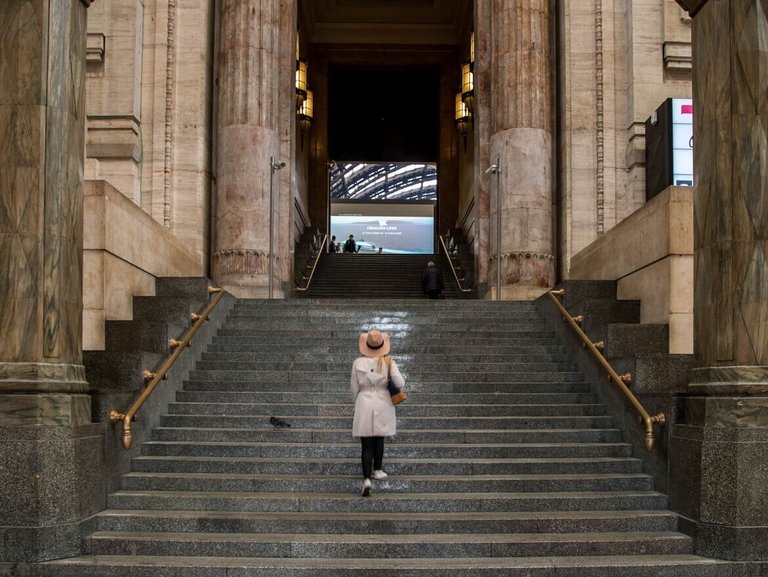 milan-stairs-1170x879.jpg