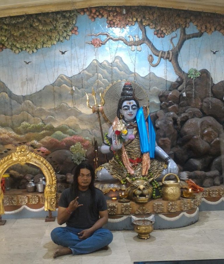 Willy with Shiva.jpg