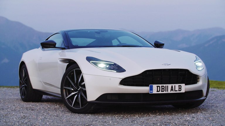 am-db11-v8-00-05-09-15-still001.jpg