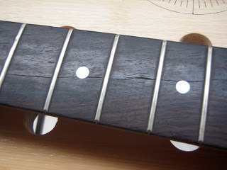 fretboard-crack.jpg