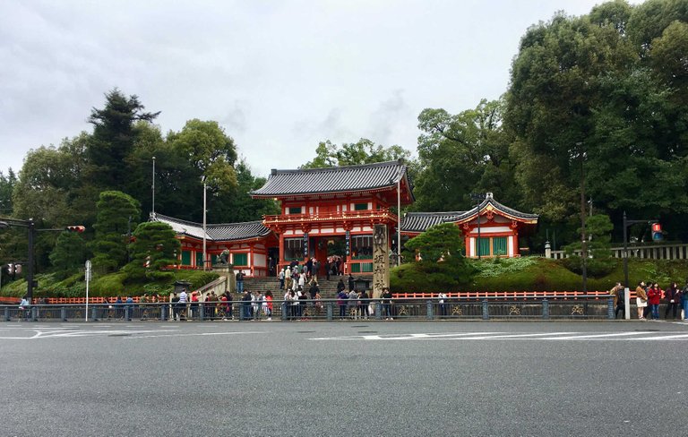 yasaka-jinja.jpg