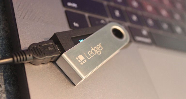 Ledger Nano S on keyboard.JPG