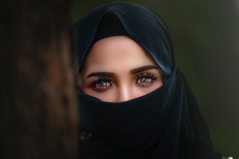 hijab-3064633_1280.jpg