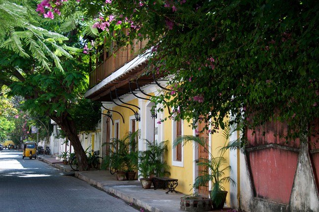 Pondicherry1_CNT_8jan13_alamy_b_646x430.jpg