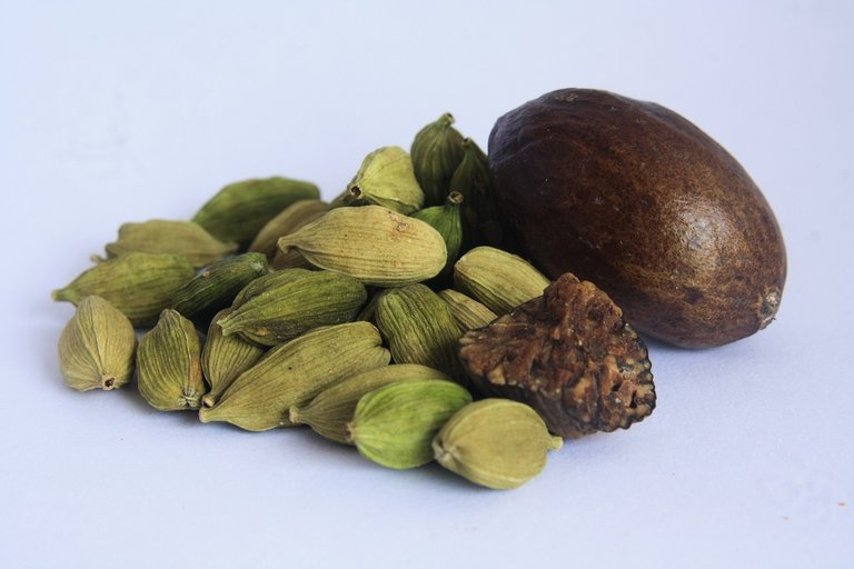 cardamom-390599_1280.jpg