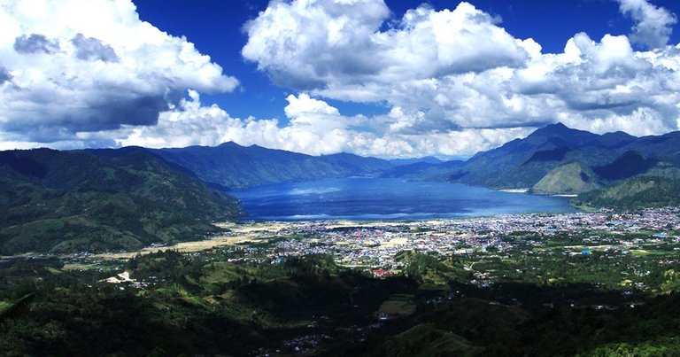 takengon-negeri-atas-awan11111111.jpg