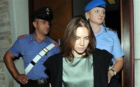 Amanda_Knox_arrive_2012570c.jpg