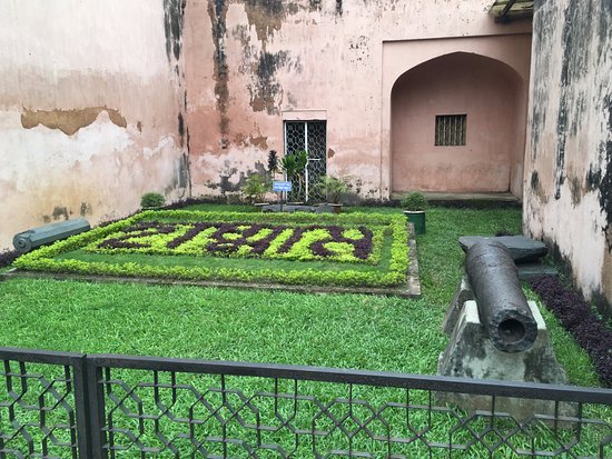 hammam-in-lalbagh-fort.jpg