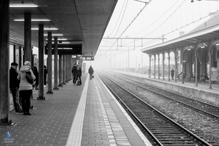 middelburg_misty_train_station.jpg