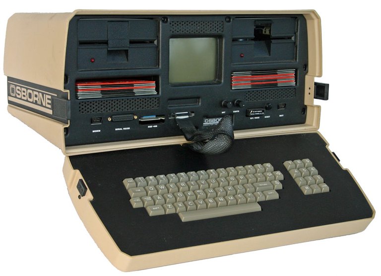 Osborne luggable computer.jpg