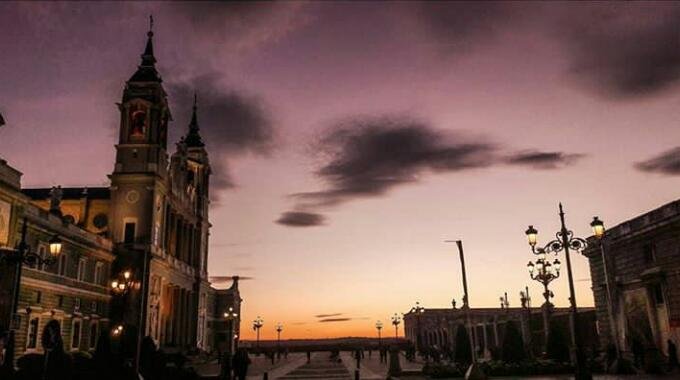 catedral de la virgen de la almudeba.jpg